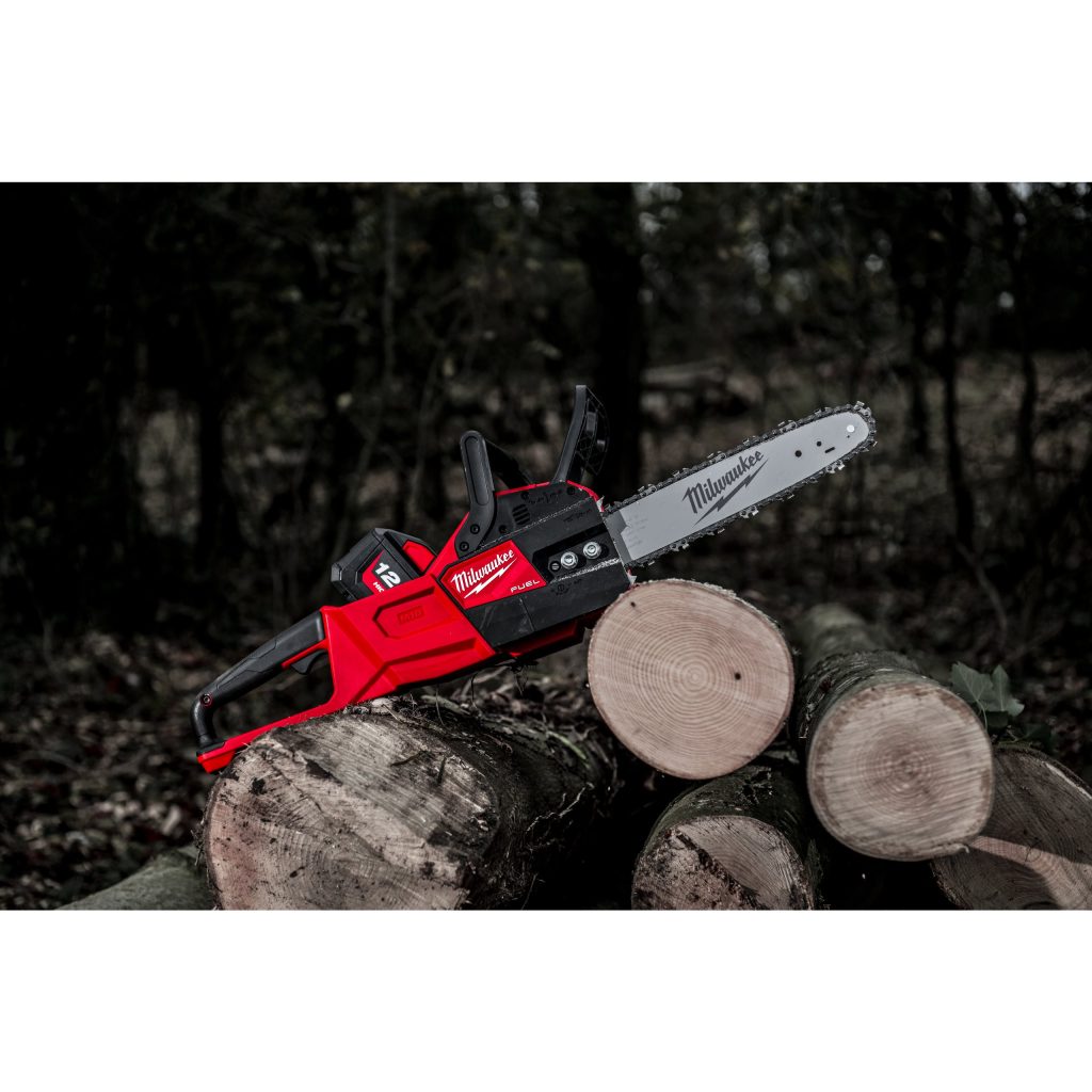 Milwaukee M18 tronçonneuse